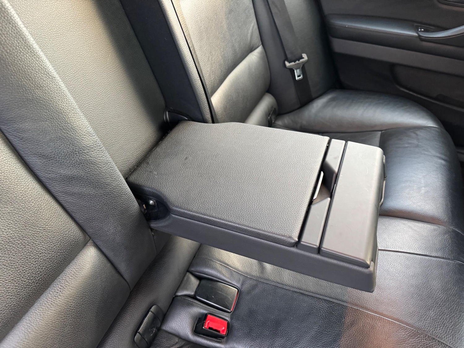 Used BMW 5 Series 2016 for sale - 78101159: Photo 42