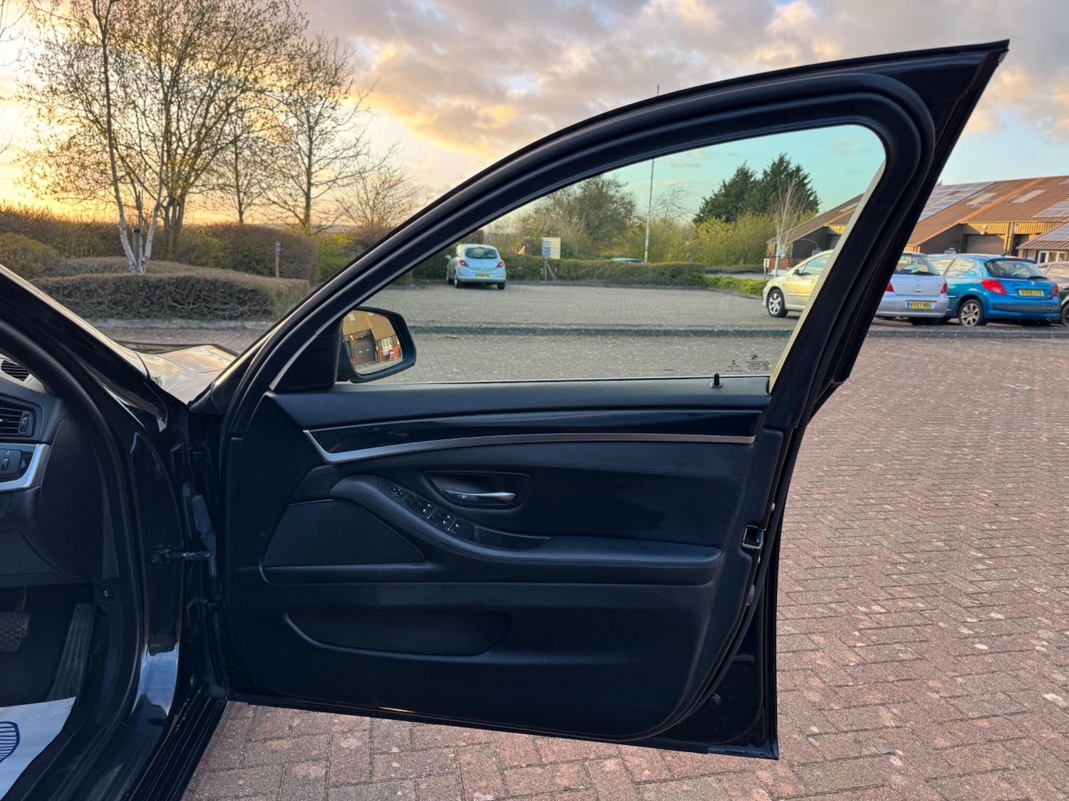 Used BMW 5 Series 2016 for sale - 78101159: Photo 48