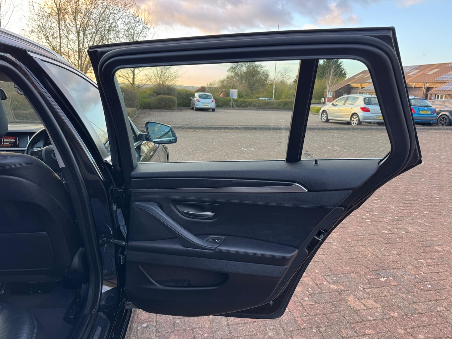 Used BMW 5 Series 2016 for sale - 78101159: Photo 50