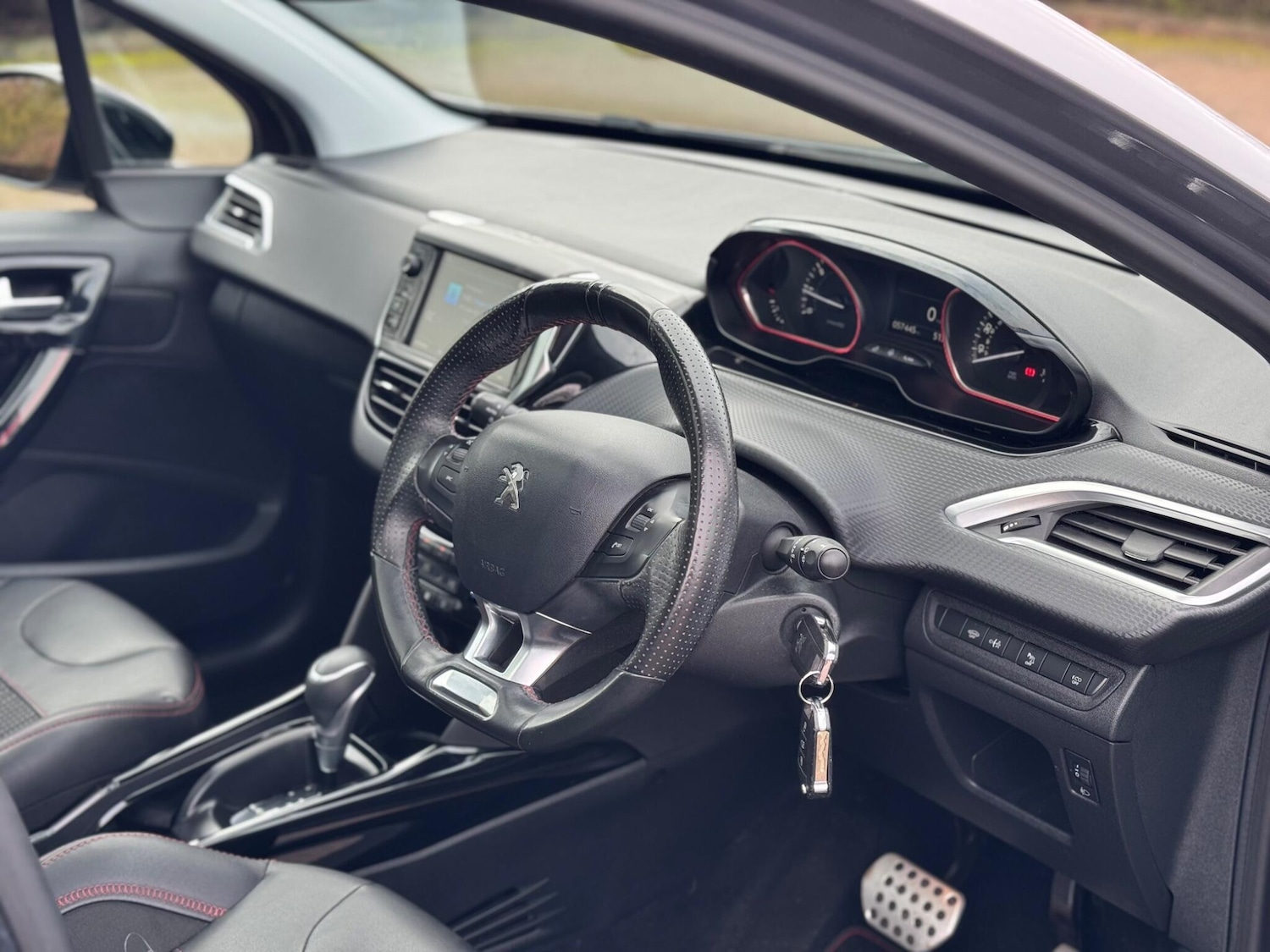 Used Peugeot 2008 2017 for sale - 77598233: Photo 17