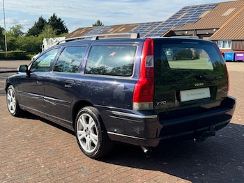 Used Volvo V70 2006 for sale - 79034301: Photo
