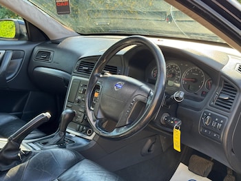 Used Volvo V70 2006 for sale - 79034301: Photo