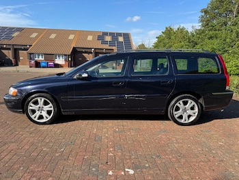 Used Volvo V70 2006 for sale - 79034301: Photo