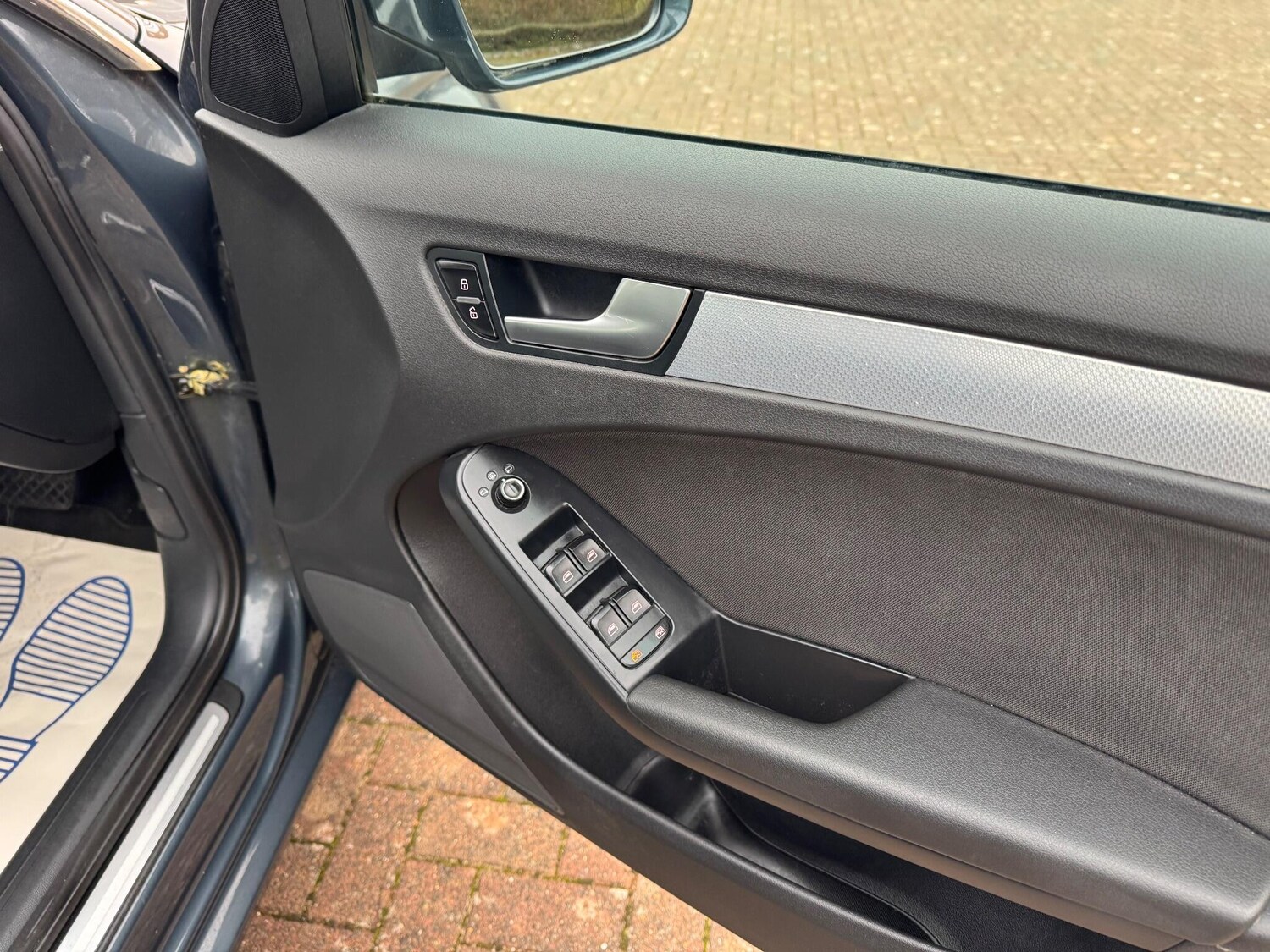 Used Audi A4 Avant 2011 for sale - 76657506: Photo 44