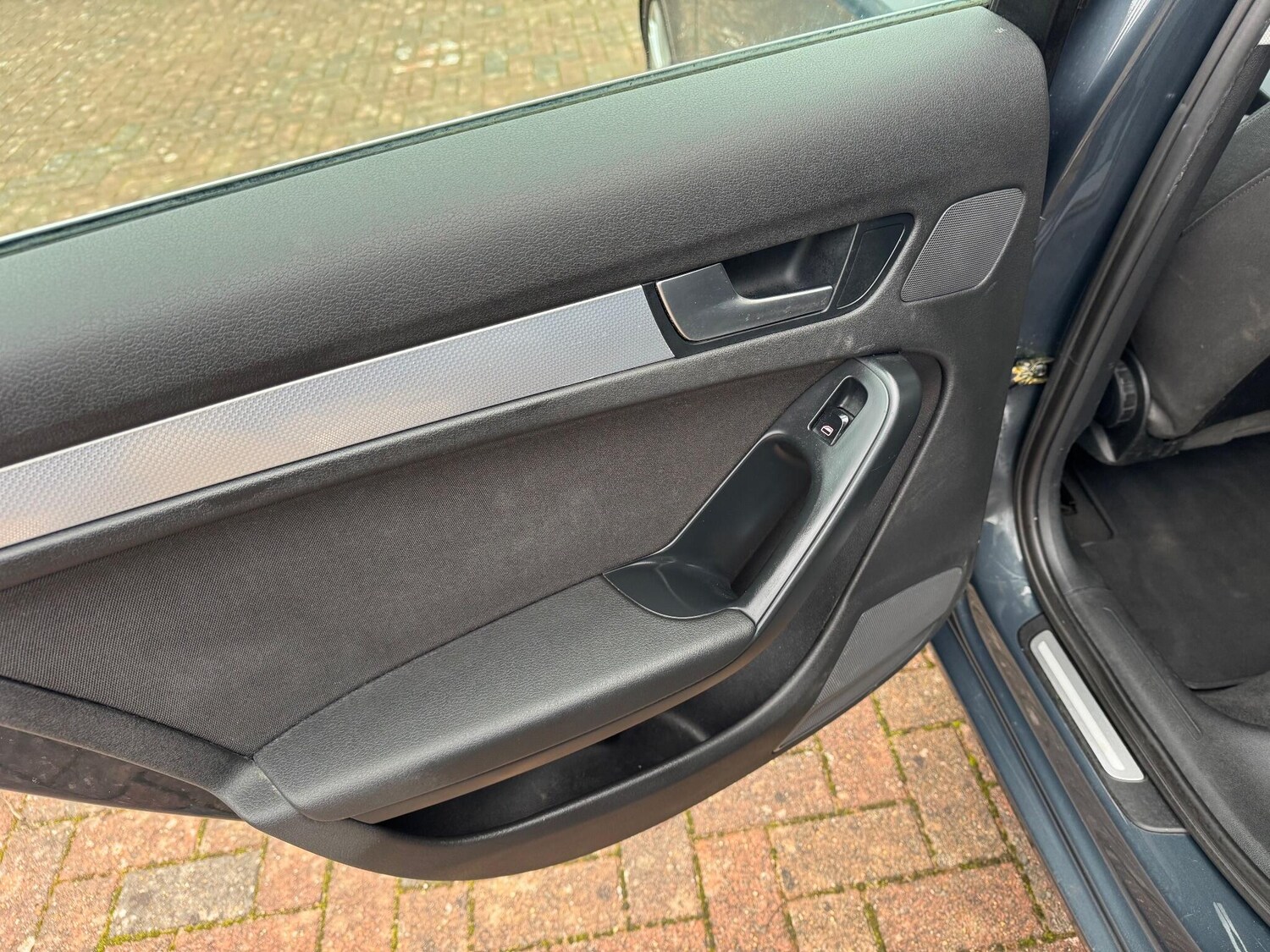 Used Audi A4 Avant 2011 for sale - 76657506: Photo 50