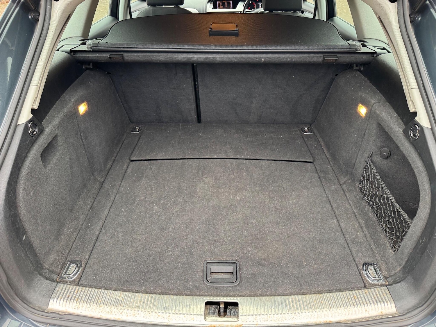 Used Audi A4 Avant 2011 for sale - 76657506: Photo 52