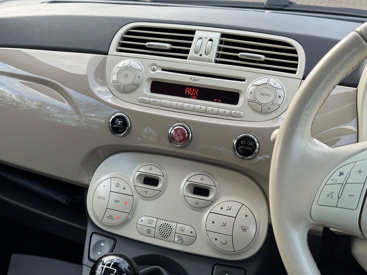 Used Fiat 500 2015 for sale - 77838837: Photo 25