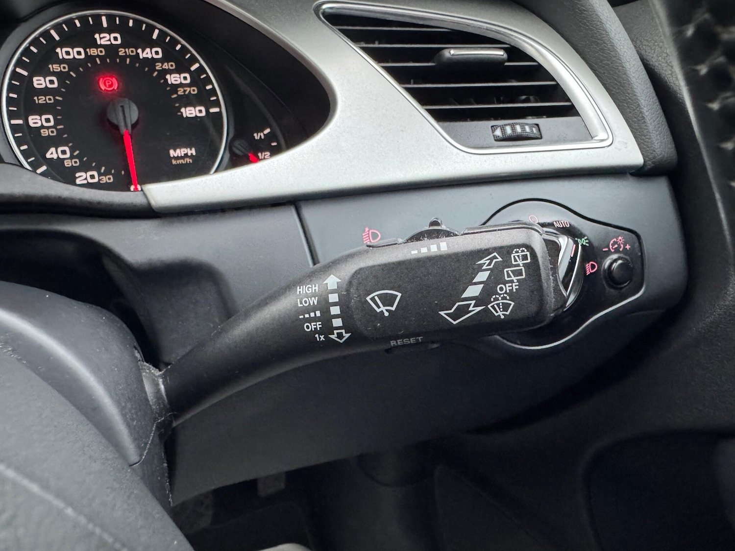 Used Audi A4 2011 for sale - 76991245: Photo 24