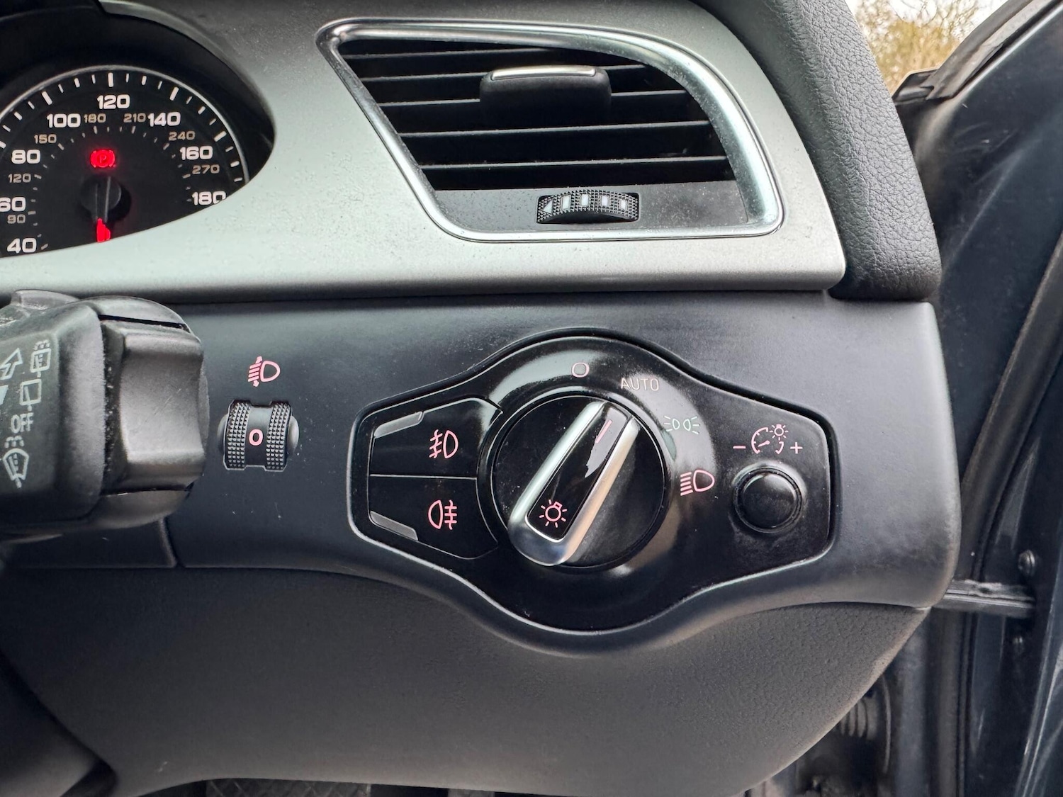 Used Audi A4 2011 for sale - 76991245: Photo 25