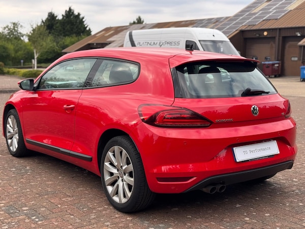 Used Volkswagen Scirocco 2016 for sale - 74419384: Photo 2