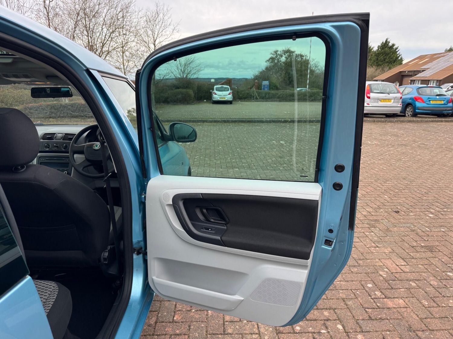 Used Skoda Roomster 2011 for sale - 77632979: Photo 45