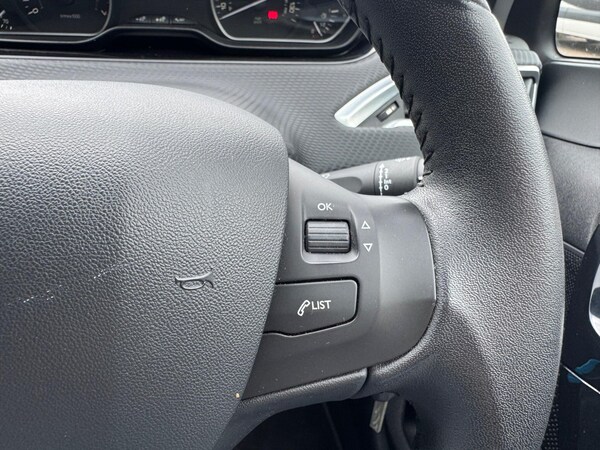 Used Peugeot 208 2015 for sale - 75741508: Photo 26
