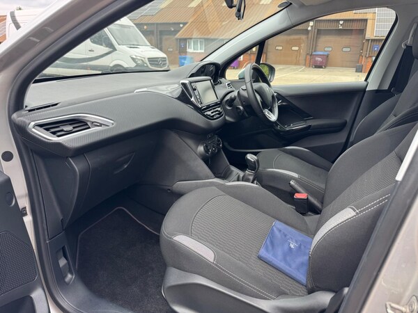 Used Peugeot 208 2015 for sale - 75741508: Photo 37