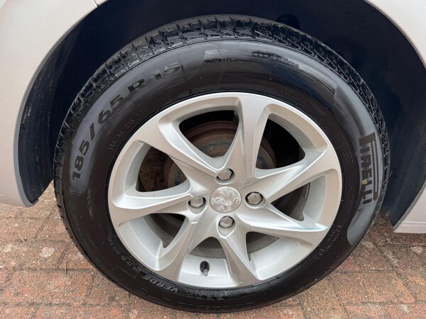 Used Peugeot 208 2015 for sale - 75741508: Photo 54