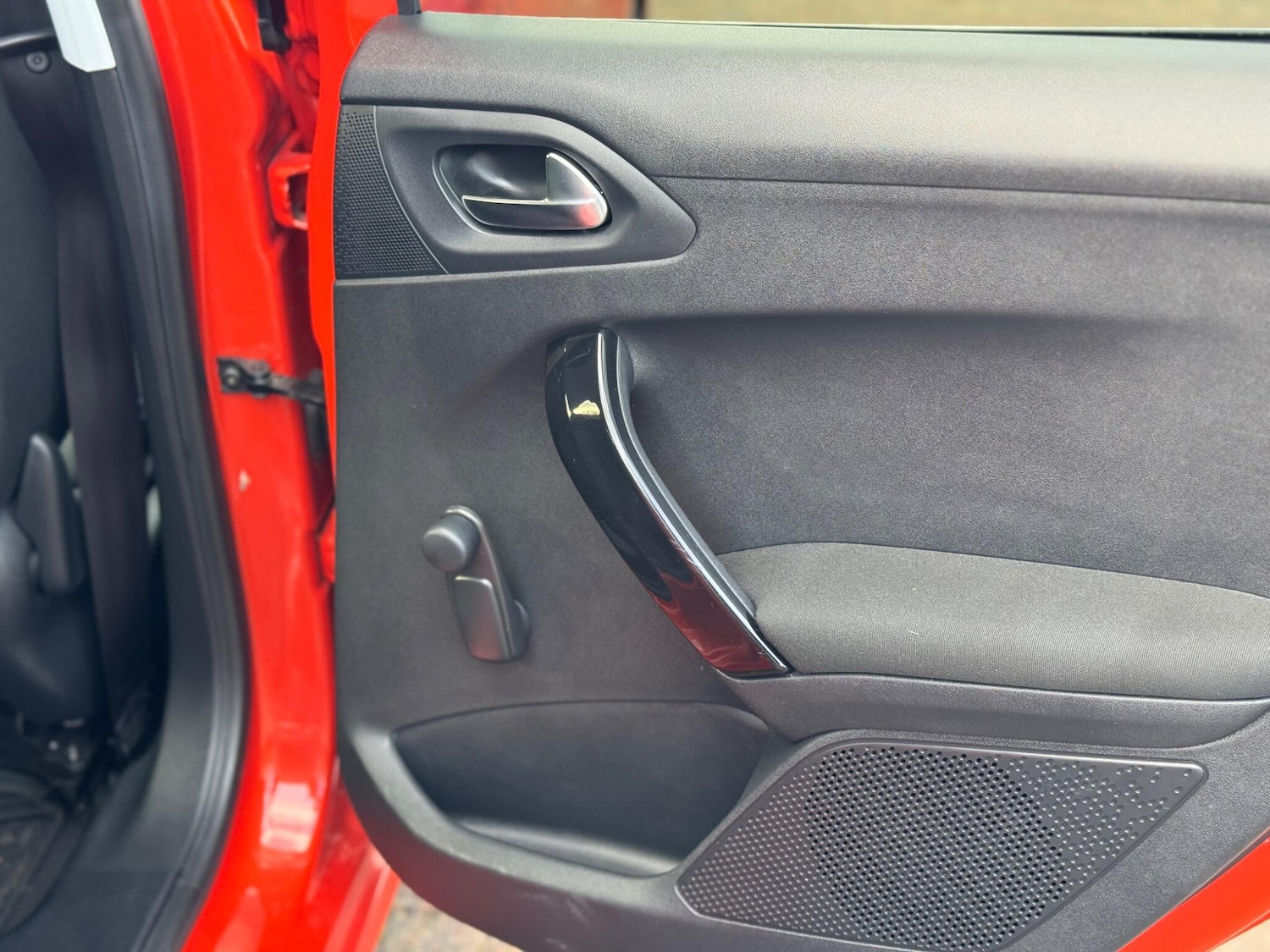 Used Peugeot 208 for sale - 77925757: Photo 46