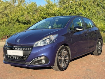 Used Peugeot 208 2016 for sale - 75540438: Photo