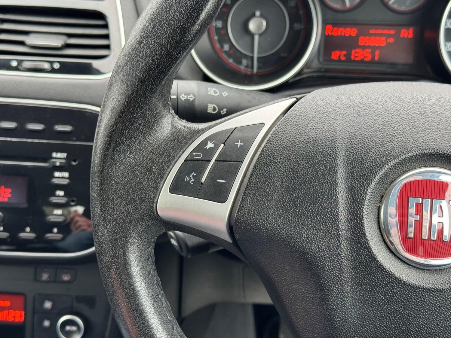 Used Fiat Punto 2013 for sale - 77940552: Photo 19