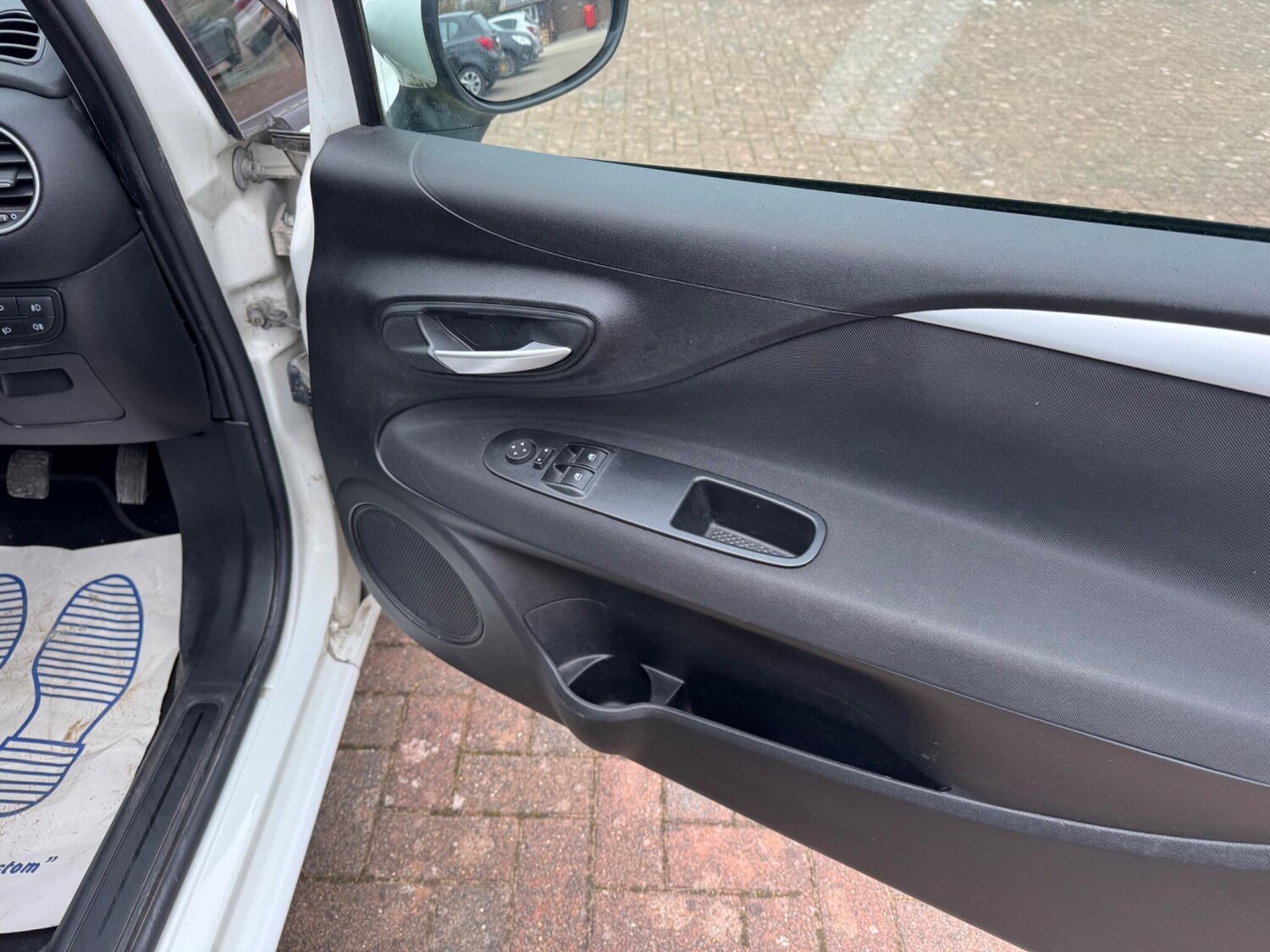 Used Fiat Punto 2013 for sale - 77940552: Photo 43