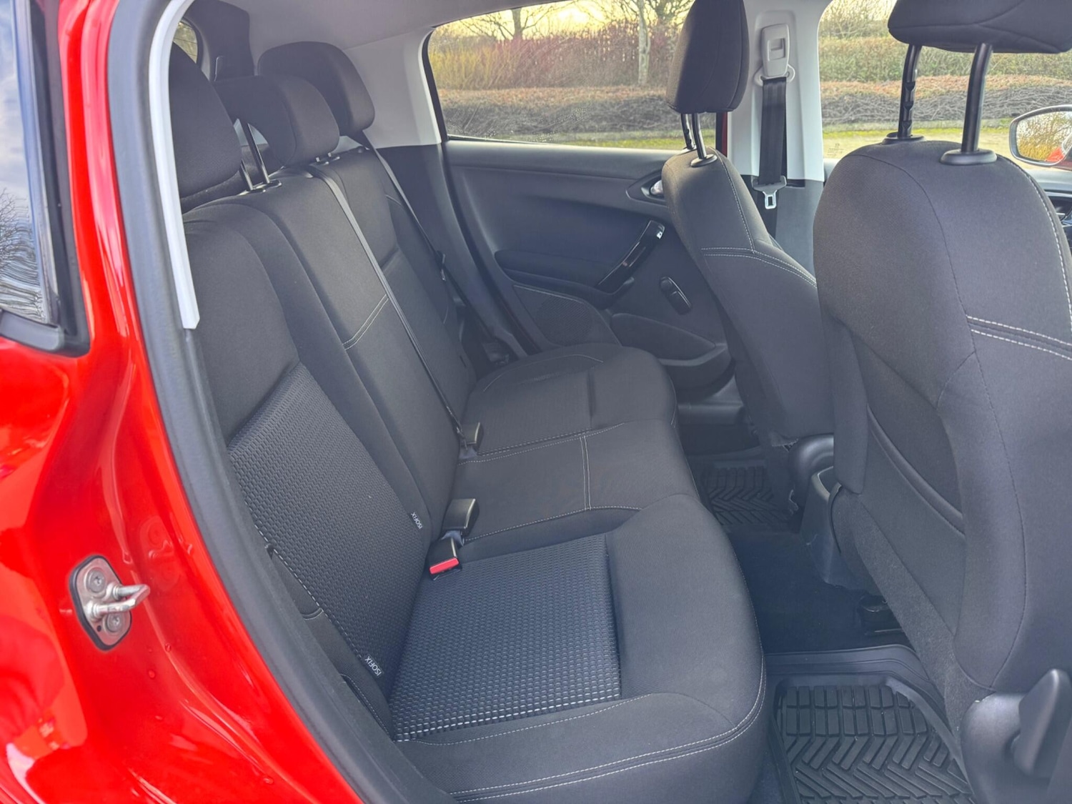 Used Peugeot 208 2016 for sale - 77320334: Photo 16