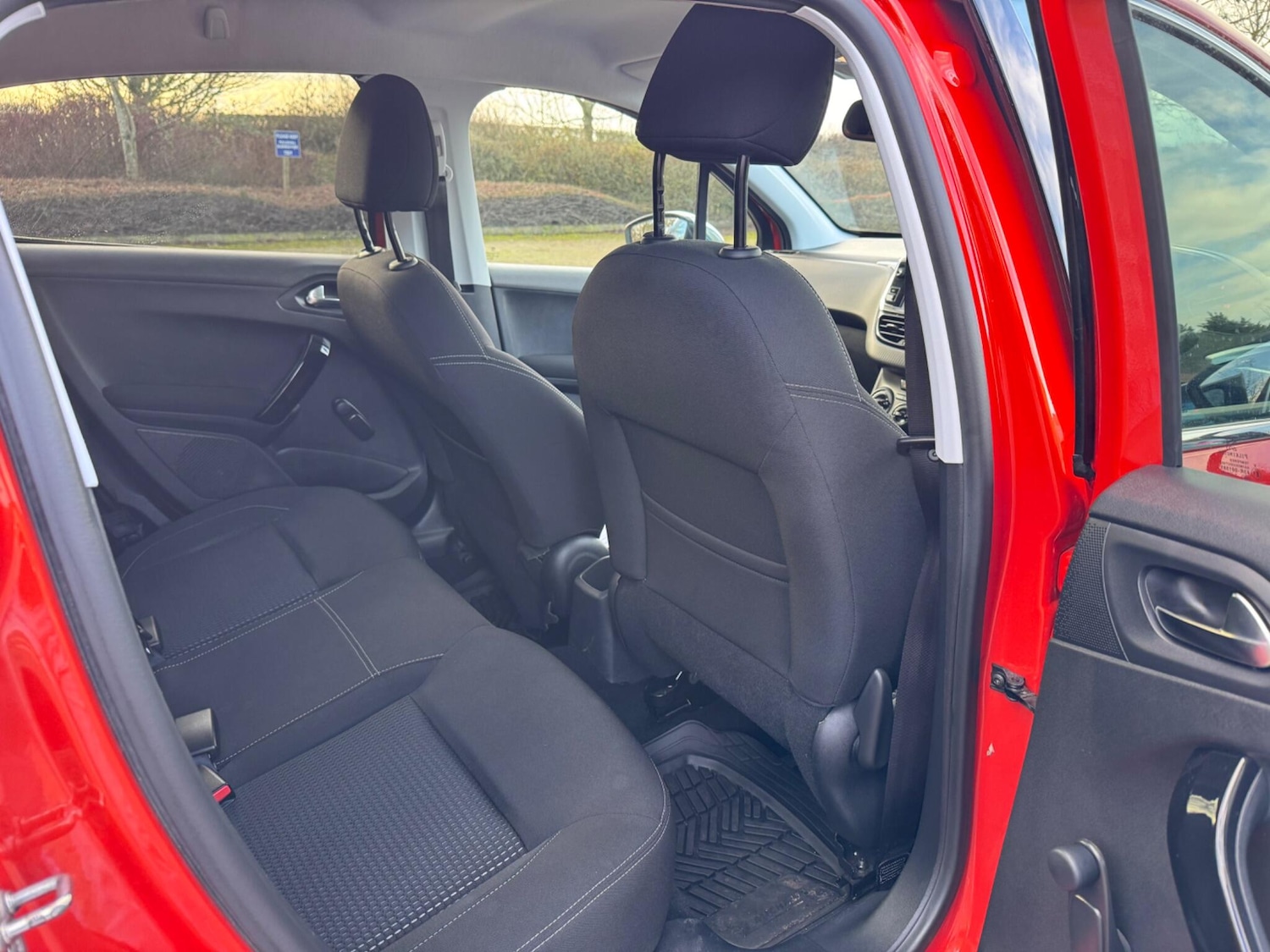 Used Peugeot 208 2016 for sale - 77320334: Photo 17