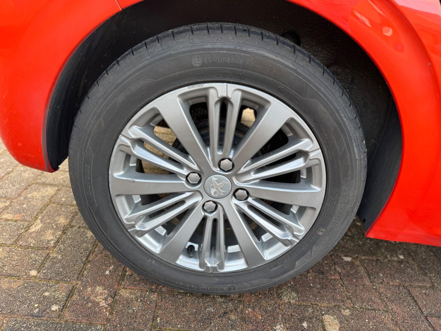 Used Peugeot 208 2016 for sale - 77320334: Photo 33