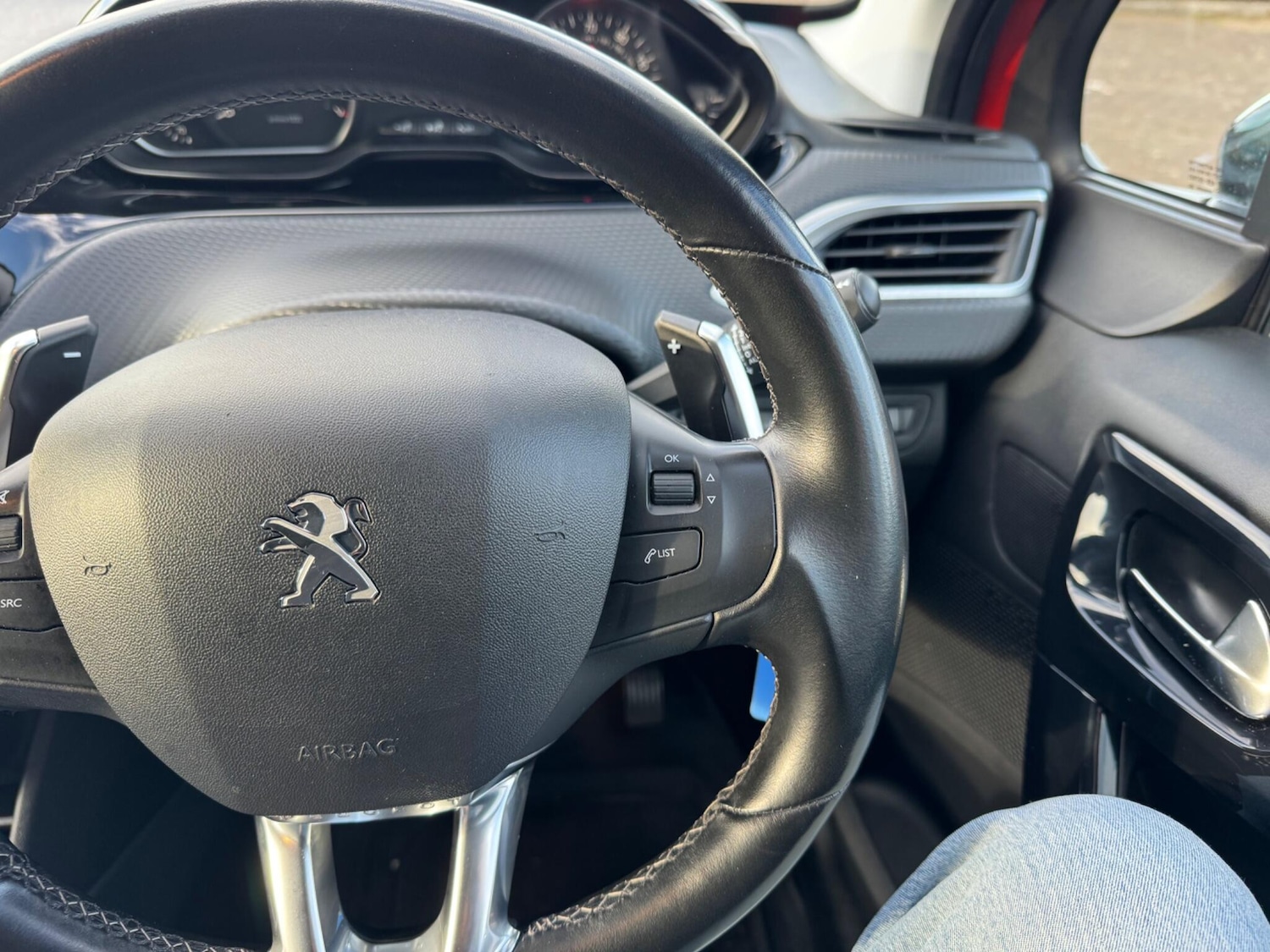 Used Peugeot 208 2016 for sale - 77320334: Photo 45