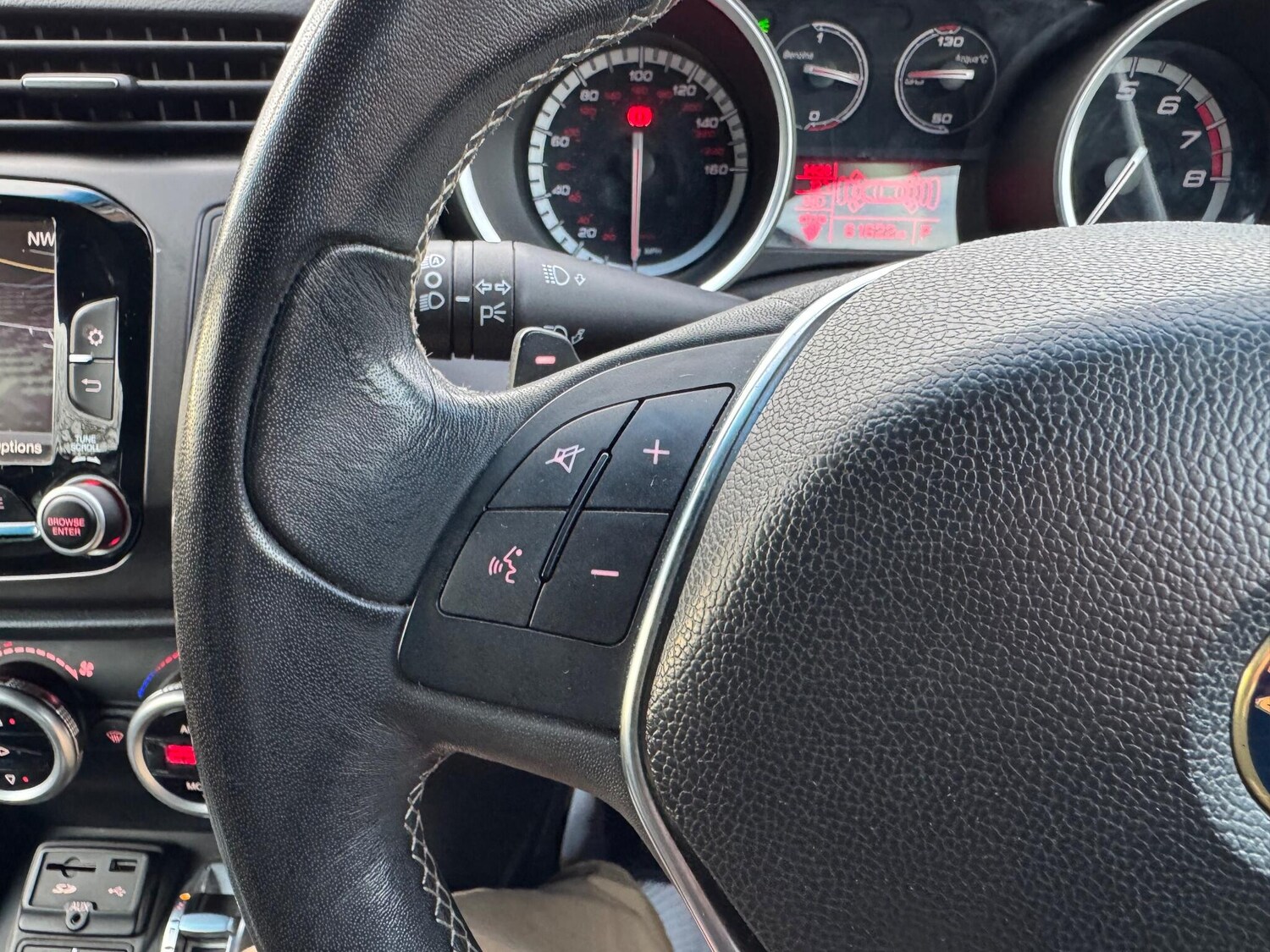 Used Alfa Romeo Giulietta 2015 for sale - 76887310: Photo 23