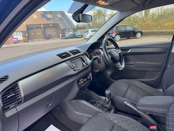 Used Skoda Fabia 2015 for sale - 74188179: Photo 15