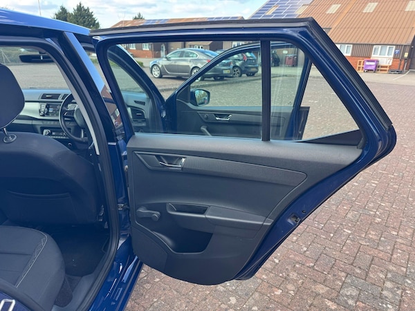 Used Skoda Fabia 2015 for sale - 74188179: Photo 38