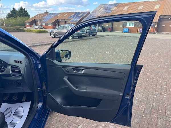 Used Skoda Fabia 2015 for sale - 74188179: Photo 39