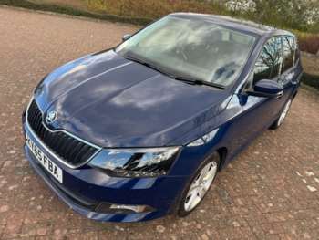 Used Skoda Fabia 2015 for sale - 74188179: Photo