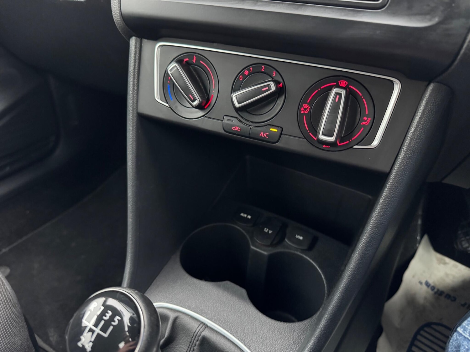 Used Volkswagen Polo 2014 for sale - 77029588: Photo 27