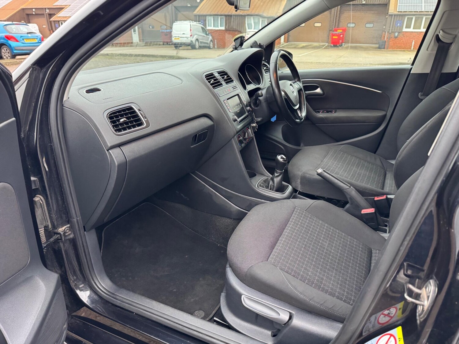 Used Volkswagen Polo 2014 for sale - 77029588: Photo 37