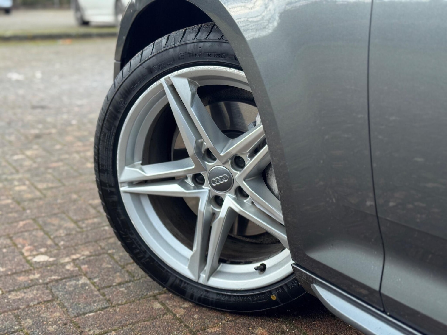 Used Audi A4 Avant 2017 for sale - 77156011: Photo 11