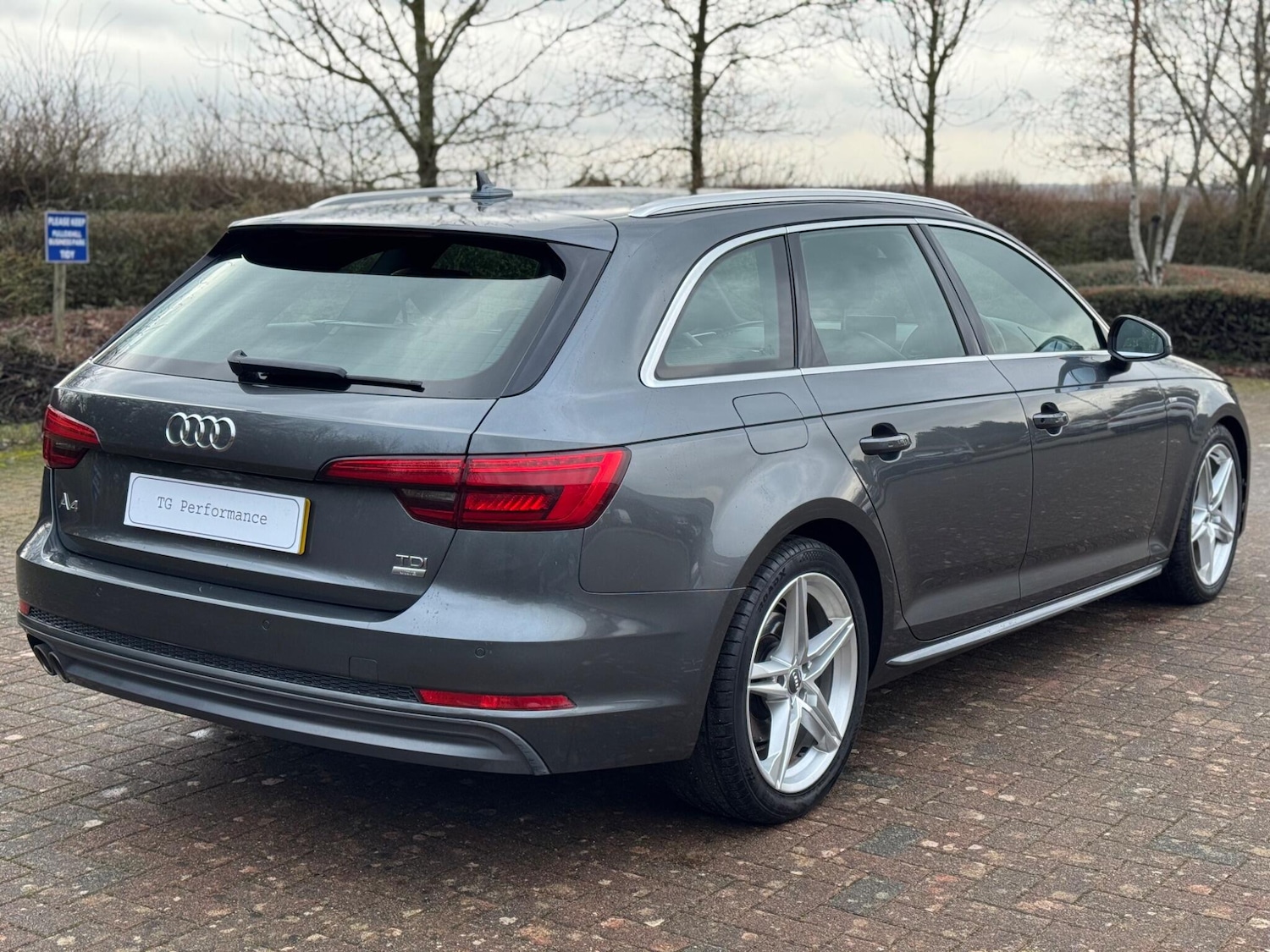 Used Audi A4 Avant 2017 for sale - 77156011: Photo 17