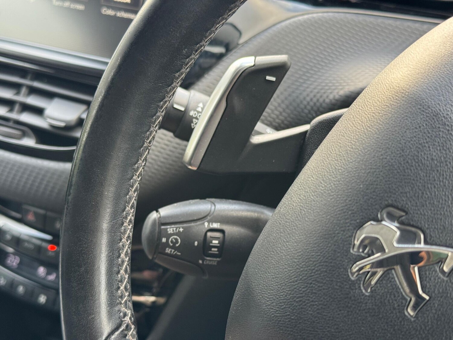 Used Peugeot 2008 2015 for sale - 78156993: Photo 21