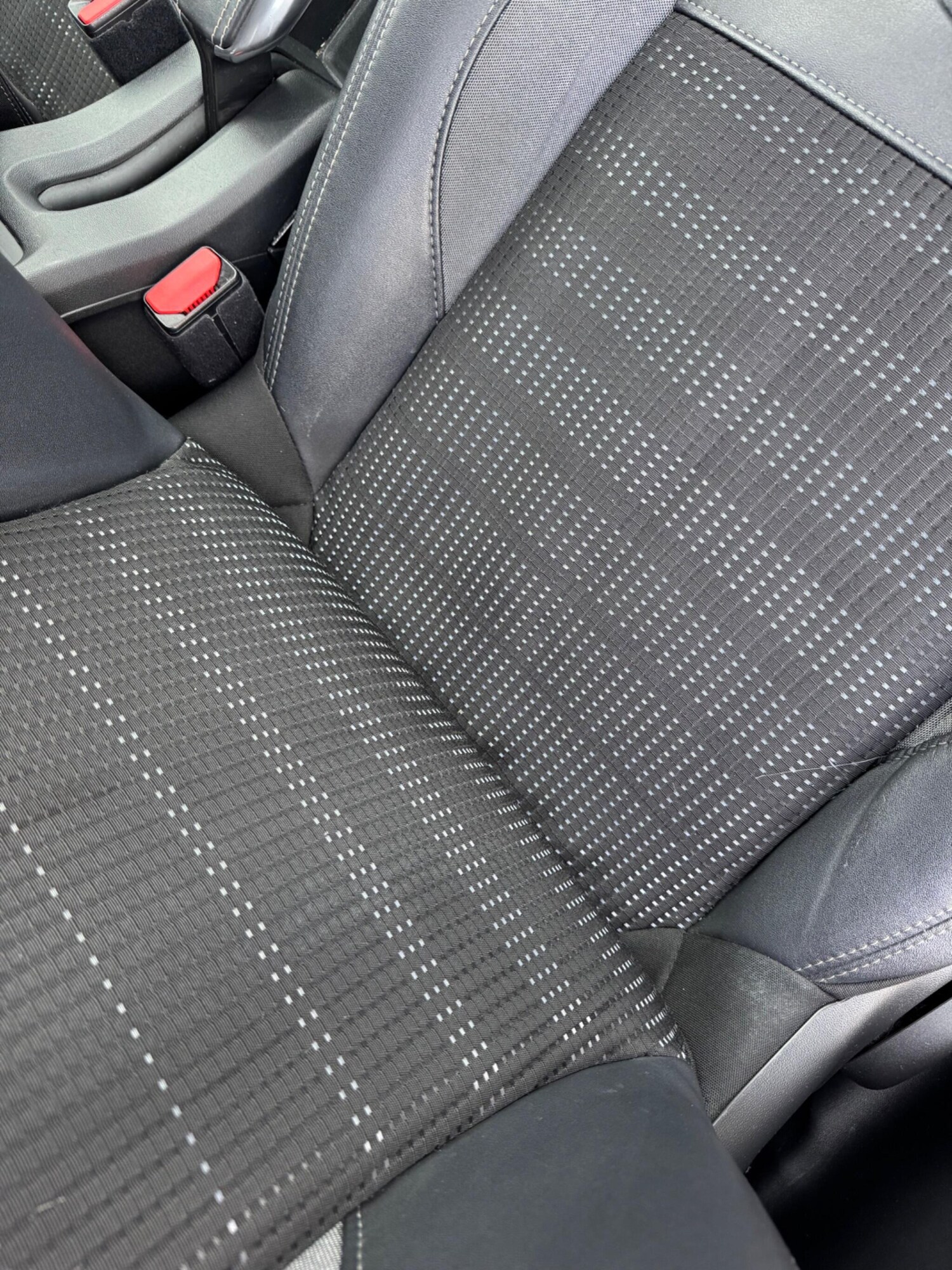 Used Peugeot 2008 2015 for sale - 78156993: Photo 34