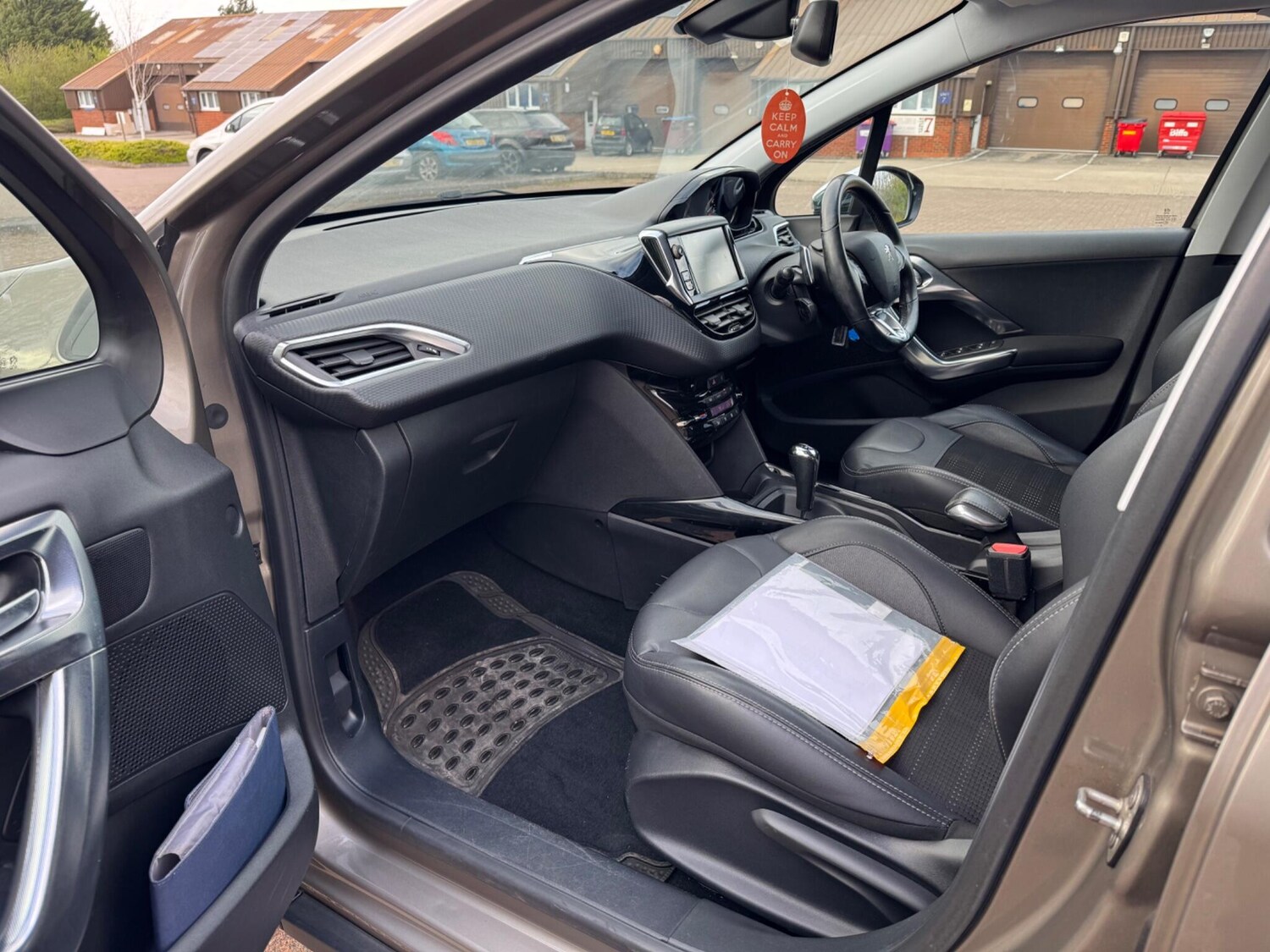 Used Peugeot 2008 2015 for sale - 78156993: Photo 37