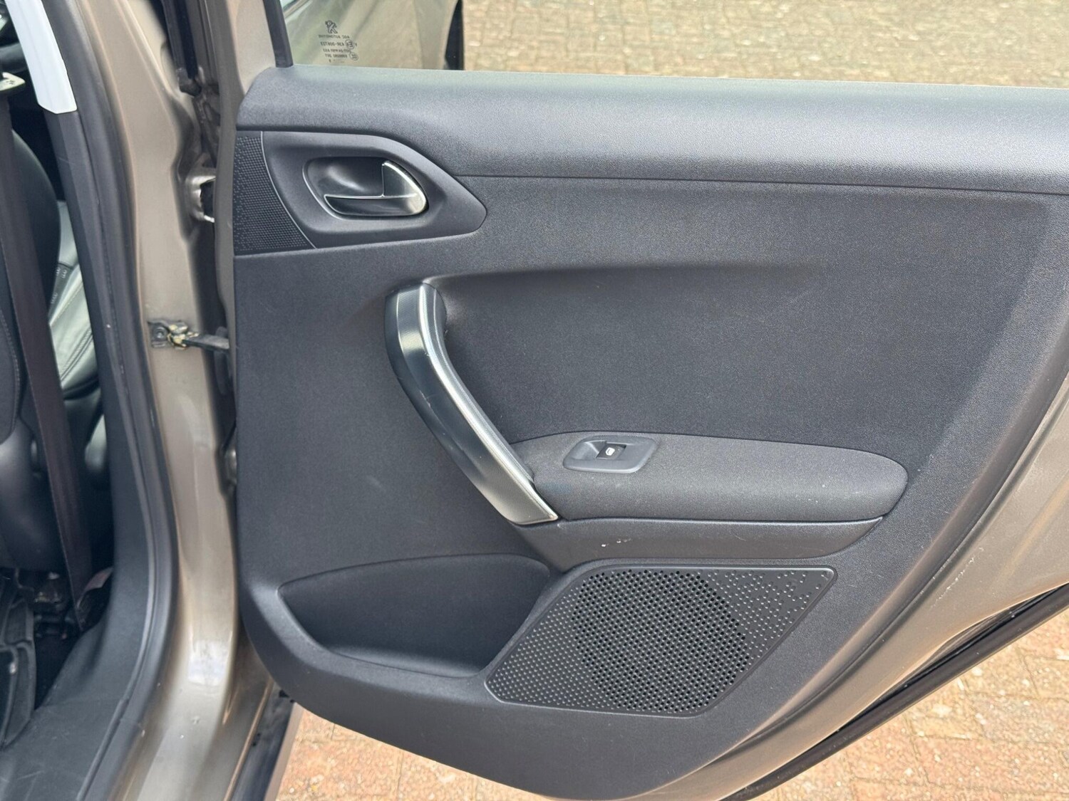 Used Peugeot 2008 2015 for sale - 78156993: Photo 44