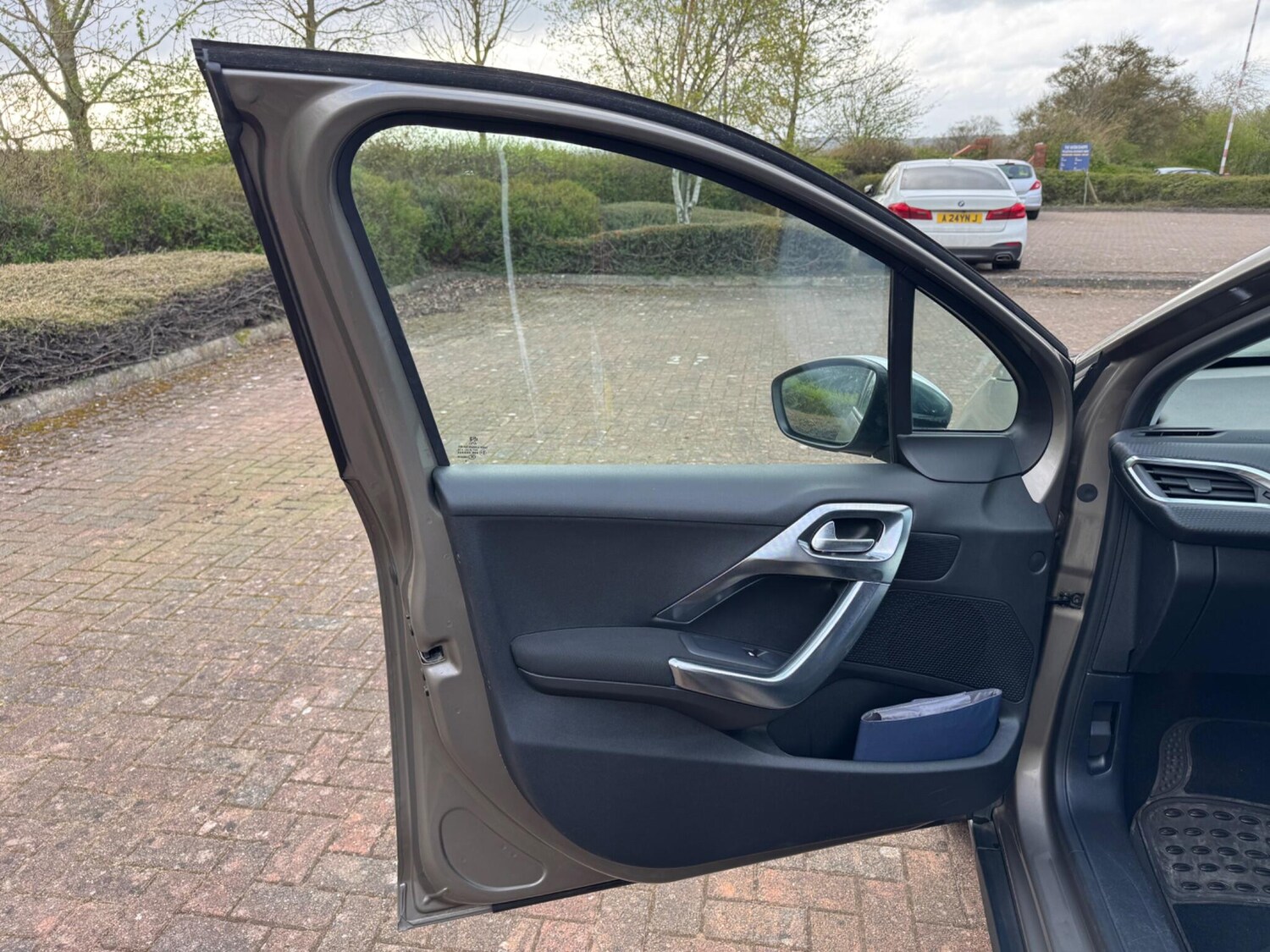 Used Peugeot 2008 2015 for sale - 78156993: Photo 45