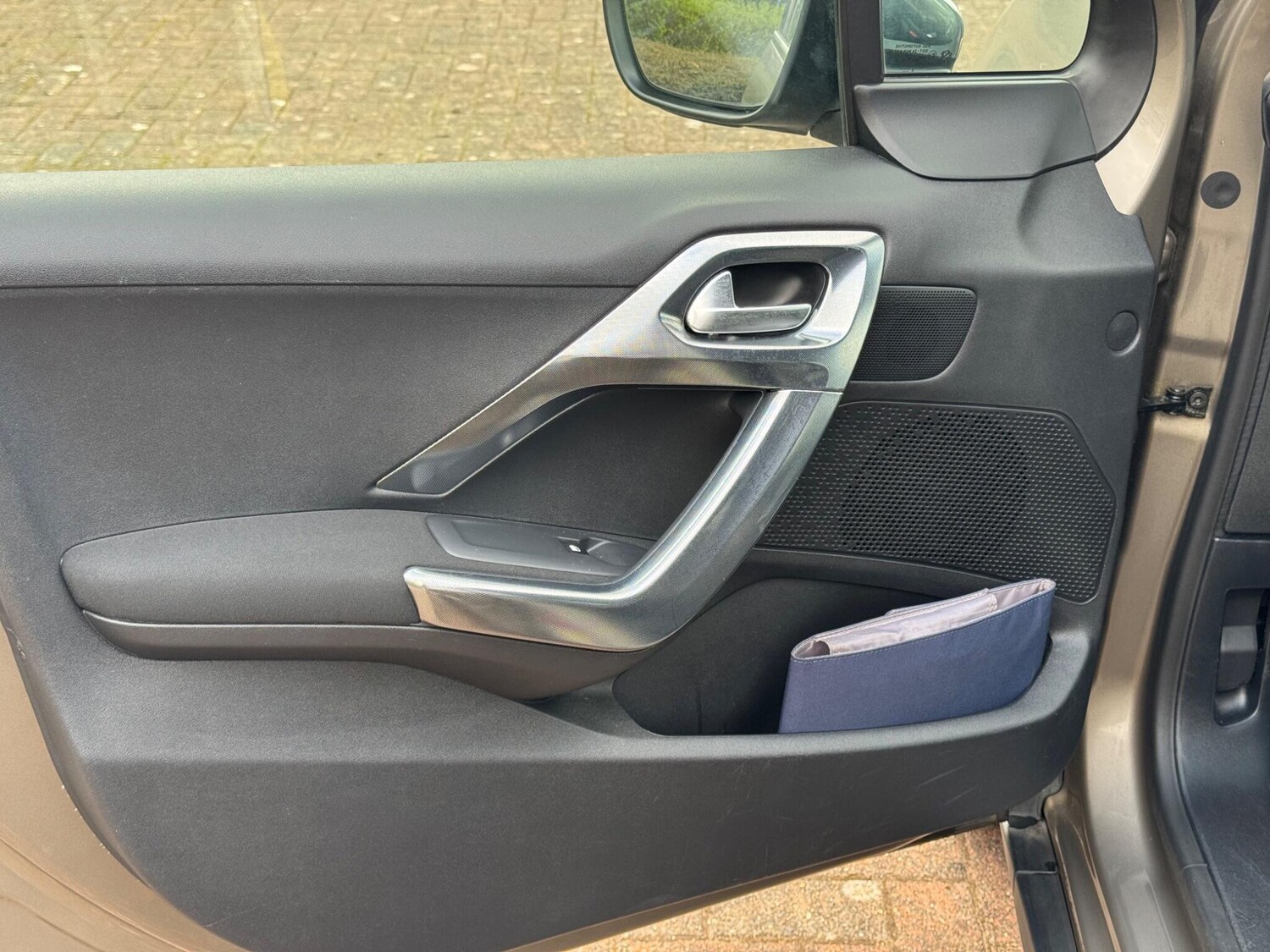 Used Peugeot 2008 2015 for sale - 78156993: Photo 46