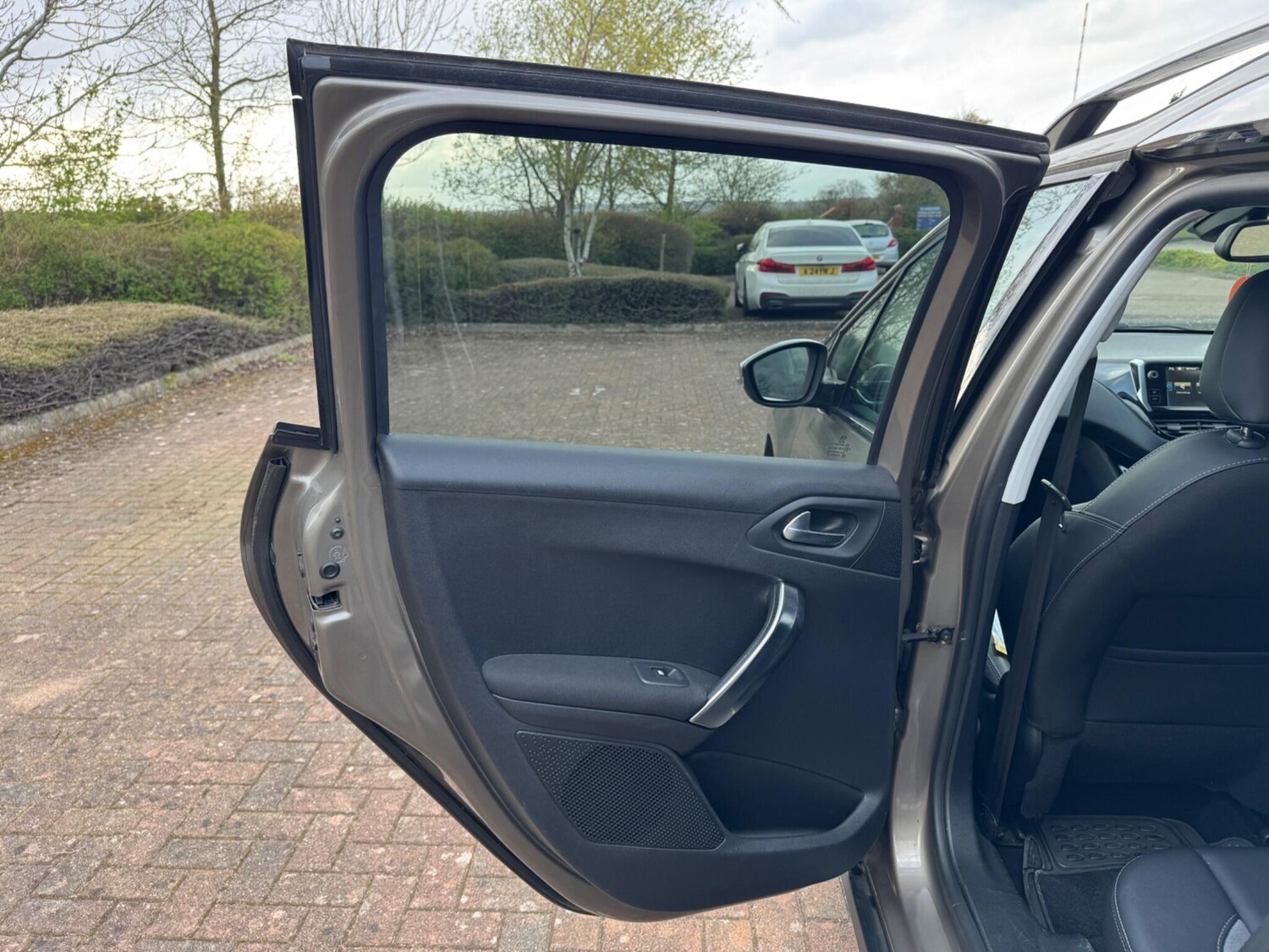 Used Peugeot 2008 2015 for sale - 78156993: Photo 47