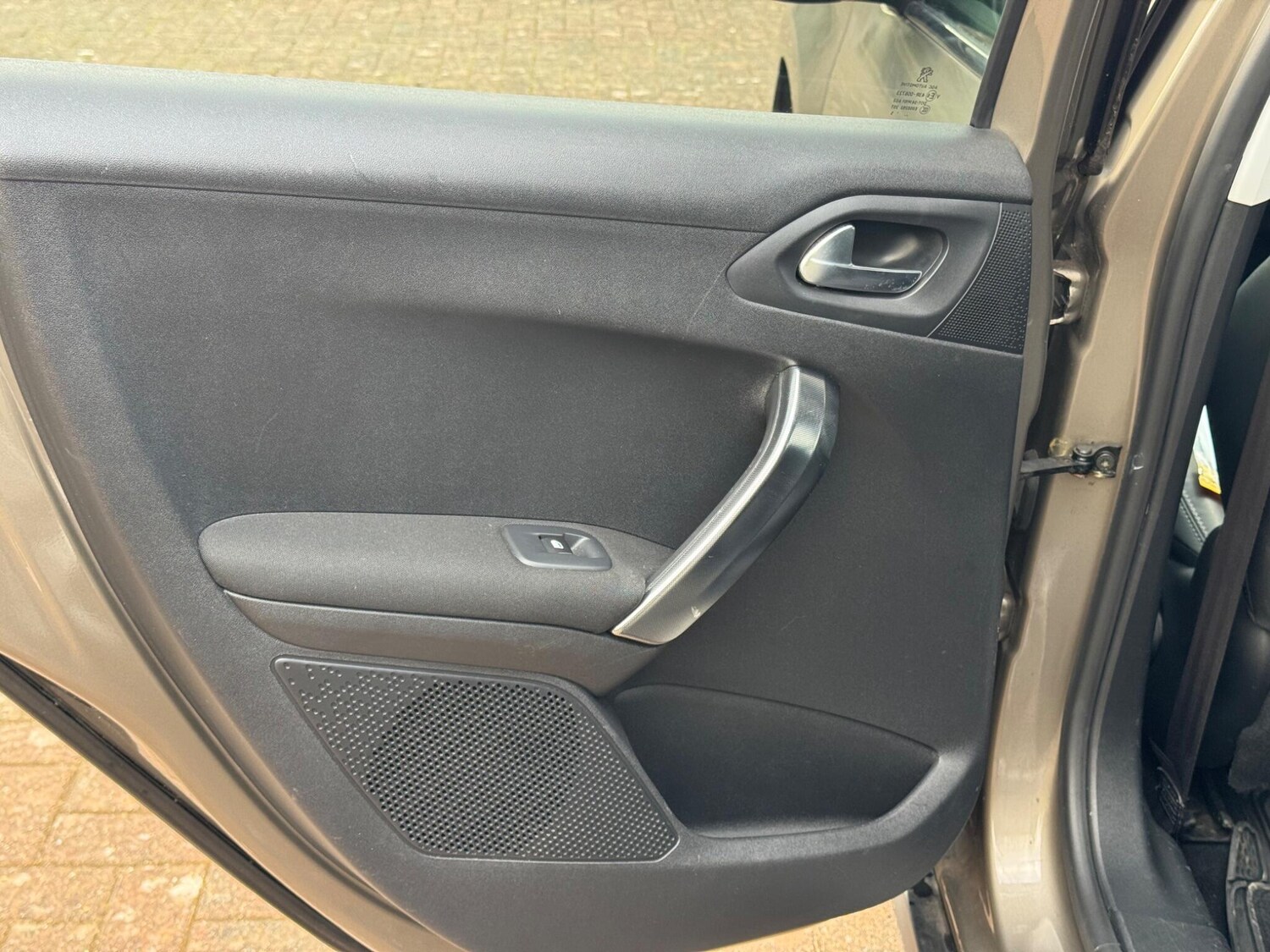 Used Peugeot 2008 2015 for sale - 78156993: Photo 48