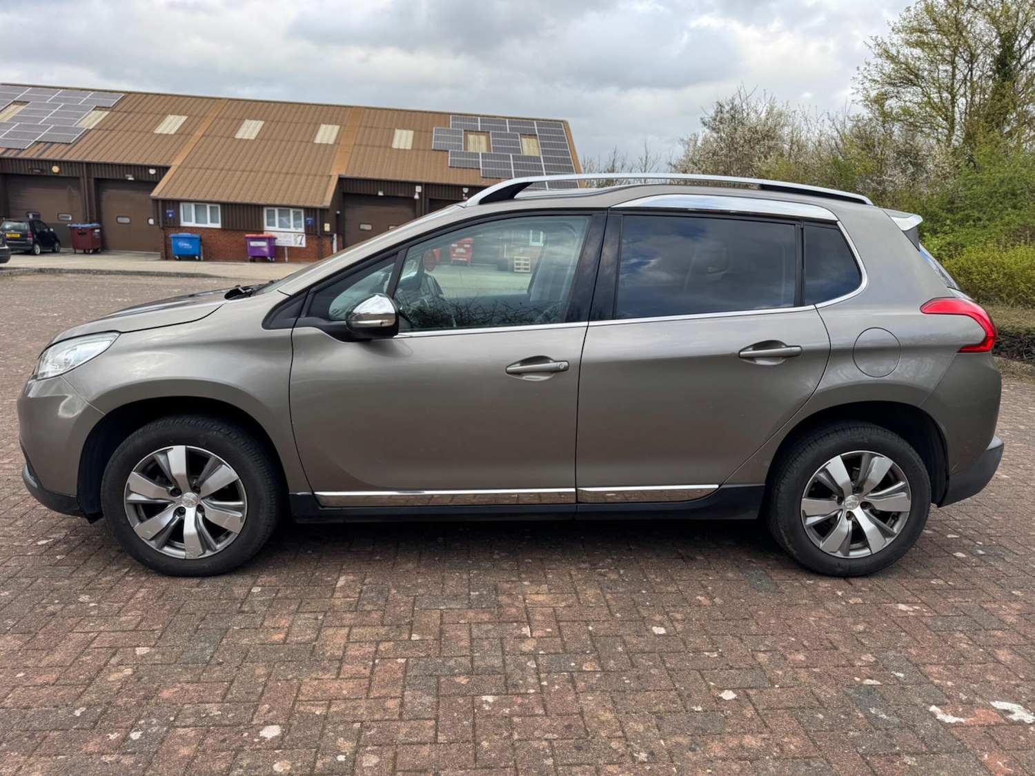 Used Peugeot 2008 2015 for sale - 78156993: Photo 5