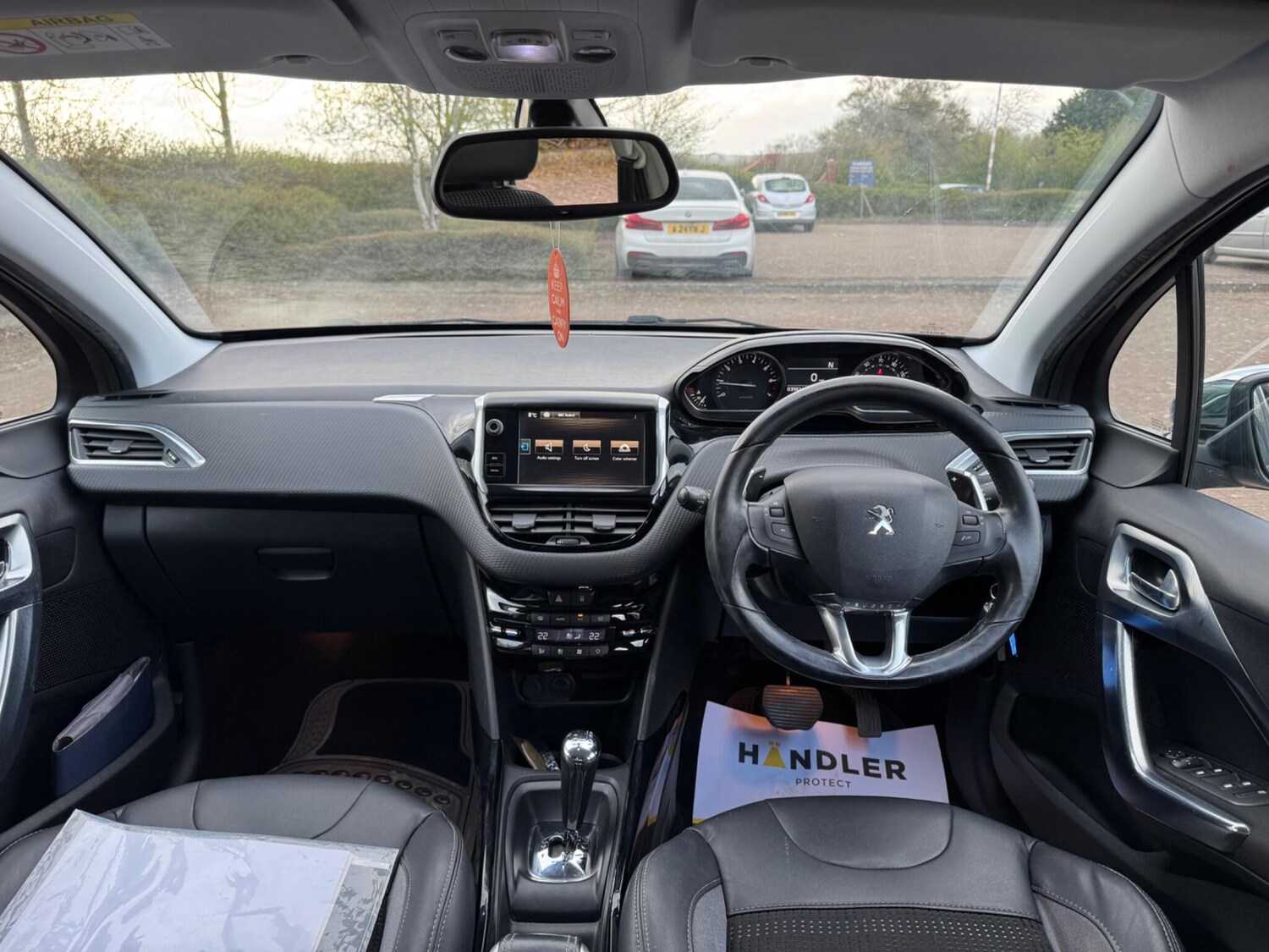 Used Peugeot 2008 2015 for sale - 78156993: Photo 6