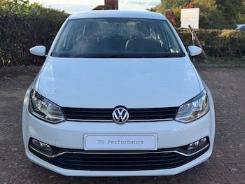 Used Volkswagen Polo 2015 for sale - 76073206: Photo