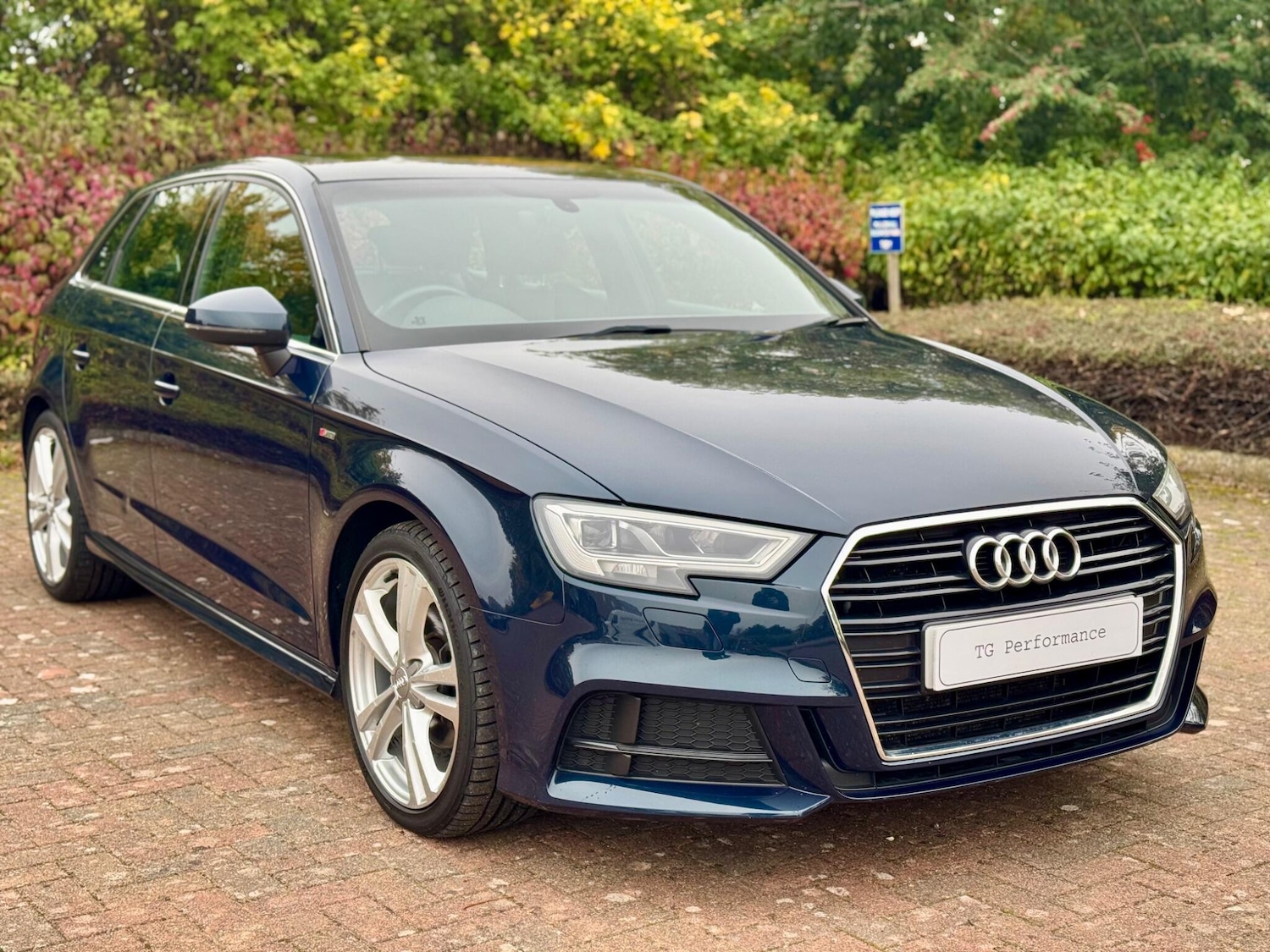 Used Audi A3 2017 for sale - 76121843: Photo 2