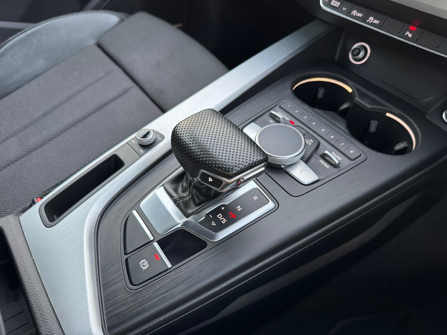 Used Audi A4 2017 for sale - 76573787: Photo 34