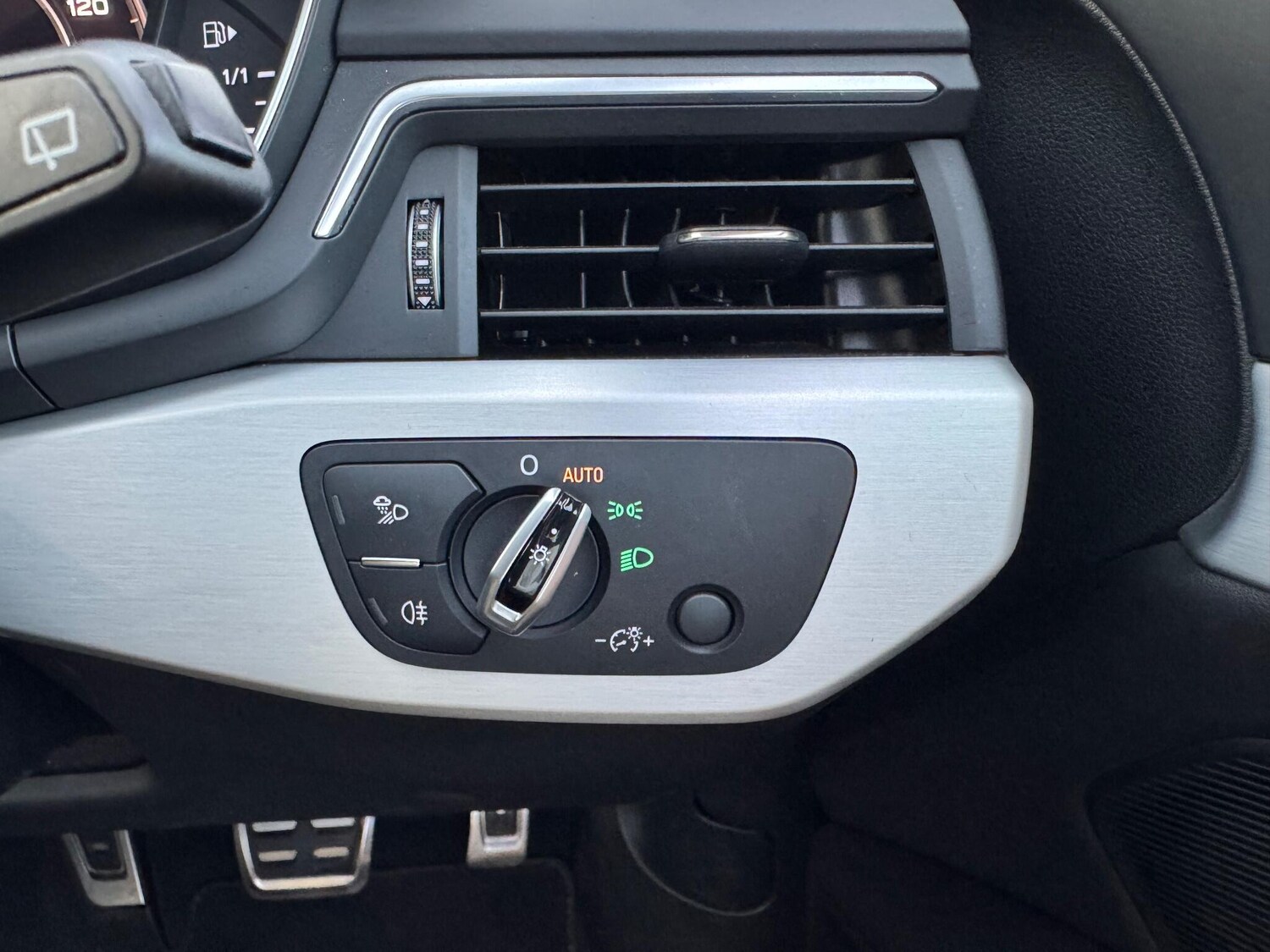 Used Audi A4 2017 for sale - 76573787: Photo 40