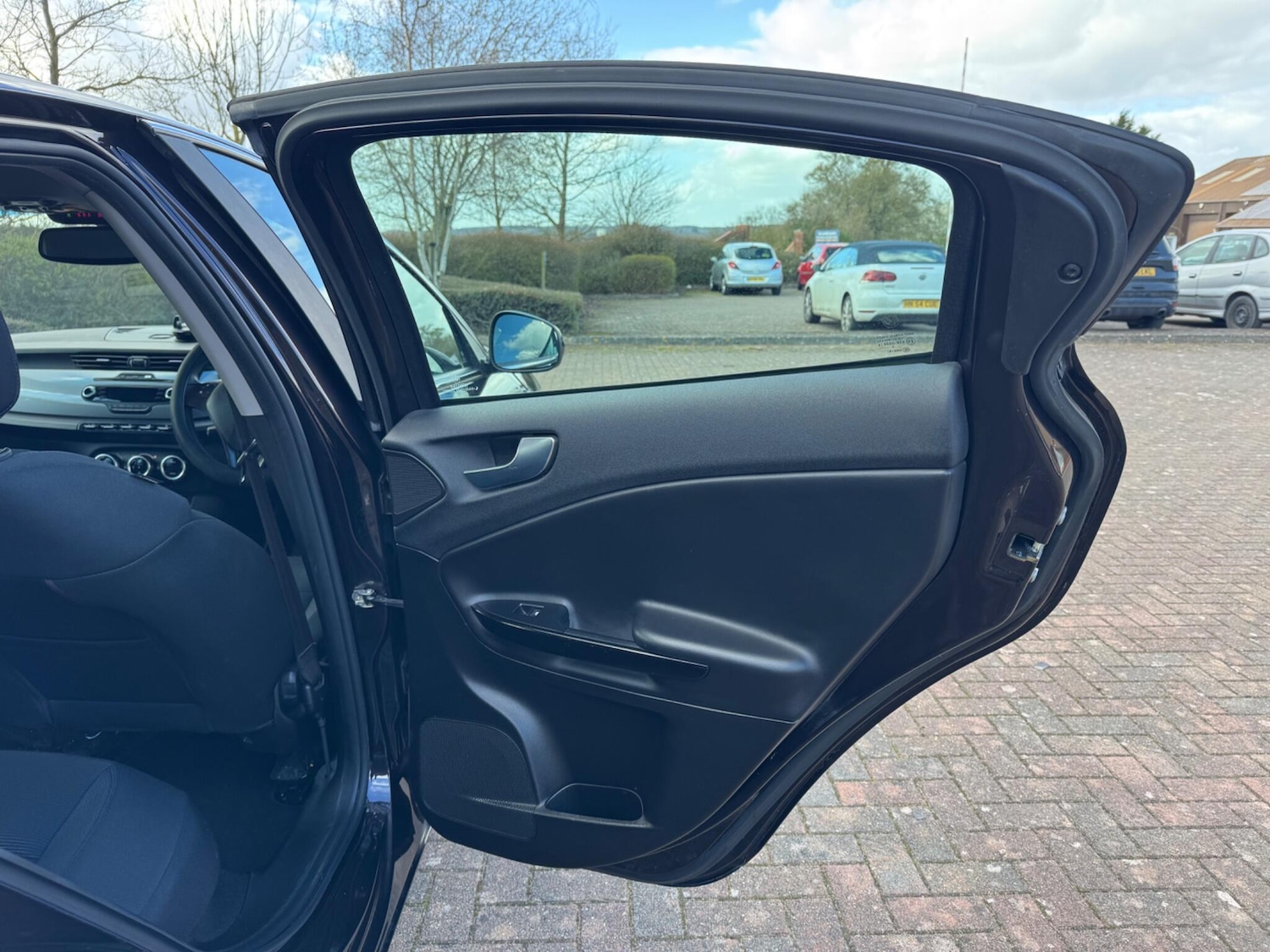 Used Alfa Romeo Giulietta 2012 for sale - 77853315: Photo 15